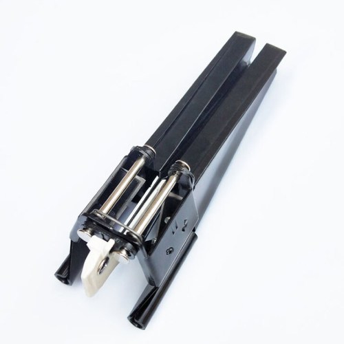 11. Edge trimming plier （For billboards, display boards edge trimming）